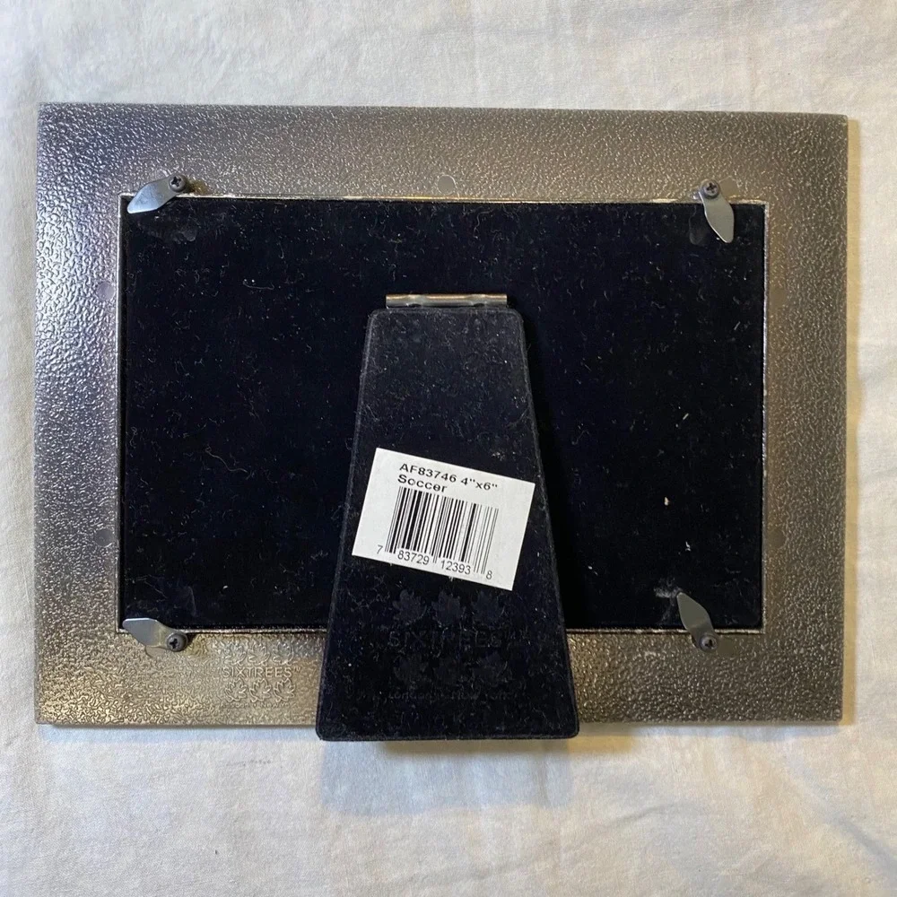 Sixtrees‎ Soccer Picture Frame 4x6 Pewter Tone Metal Sports 3D Relief AF83746